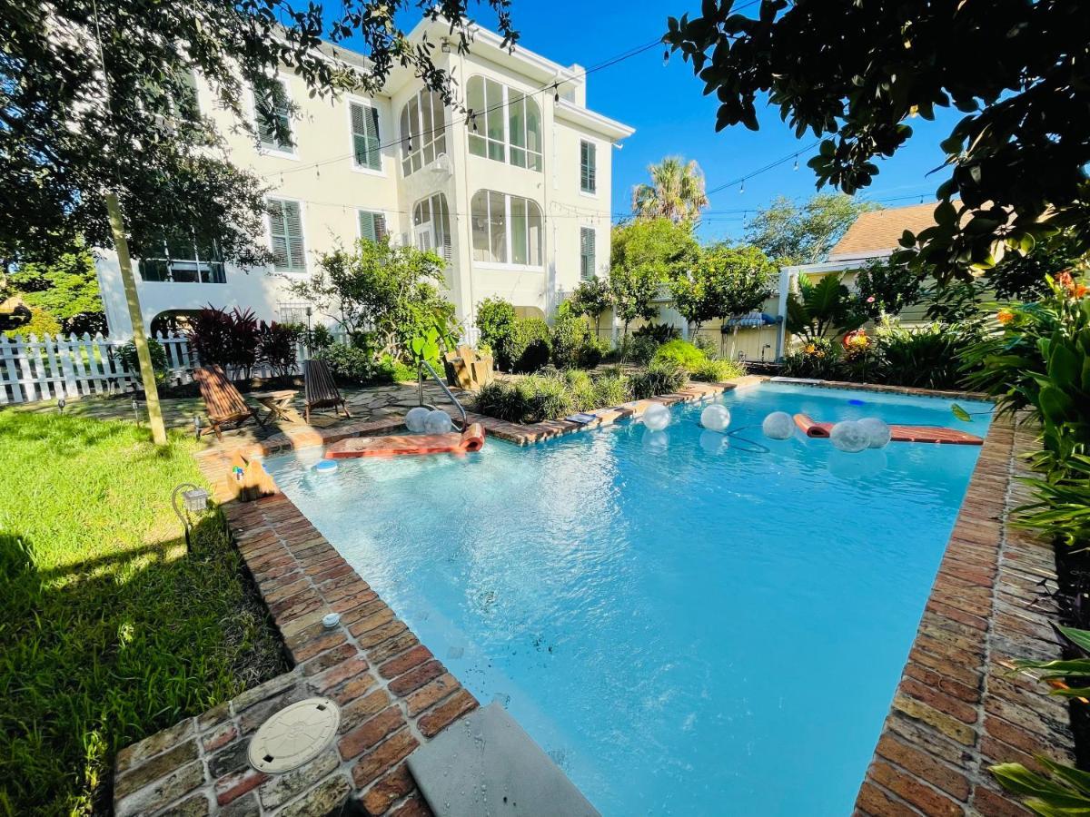 Virginia Point Inn Galveston Bagian luar foto