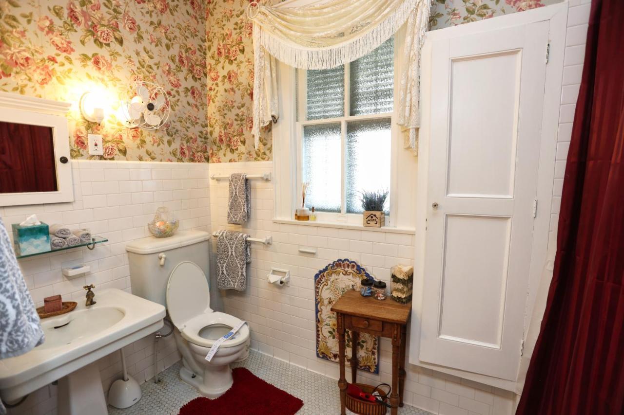 Virginia Point Inn Galveston Bagian luar foto