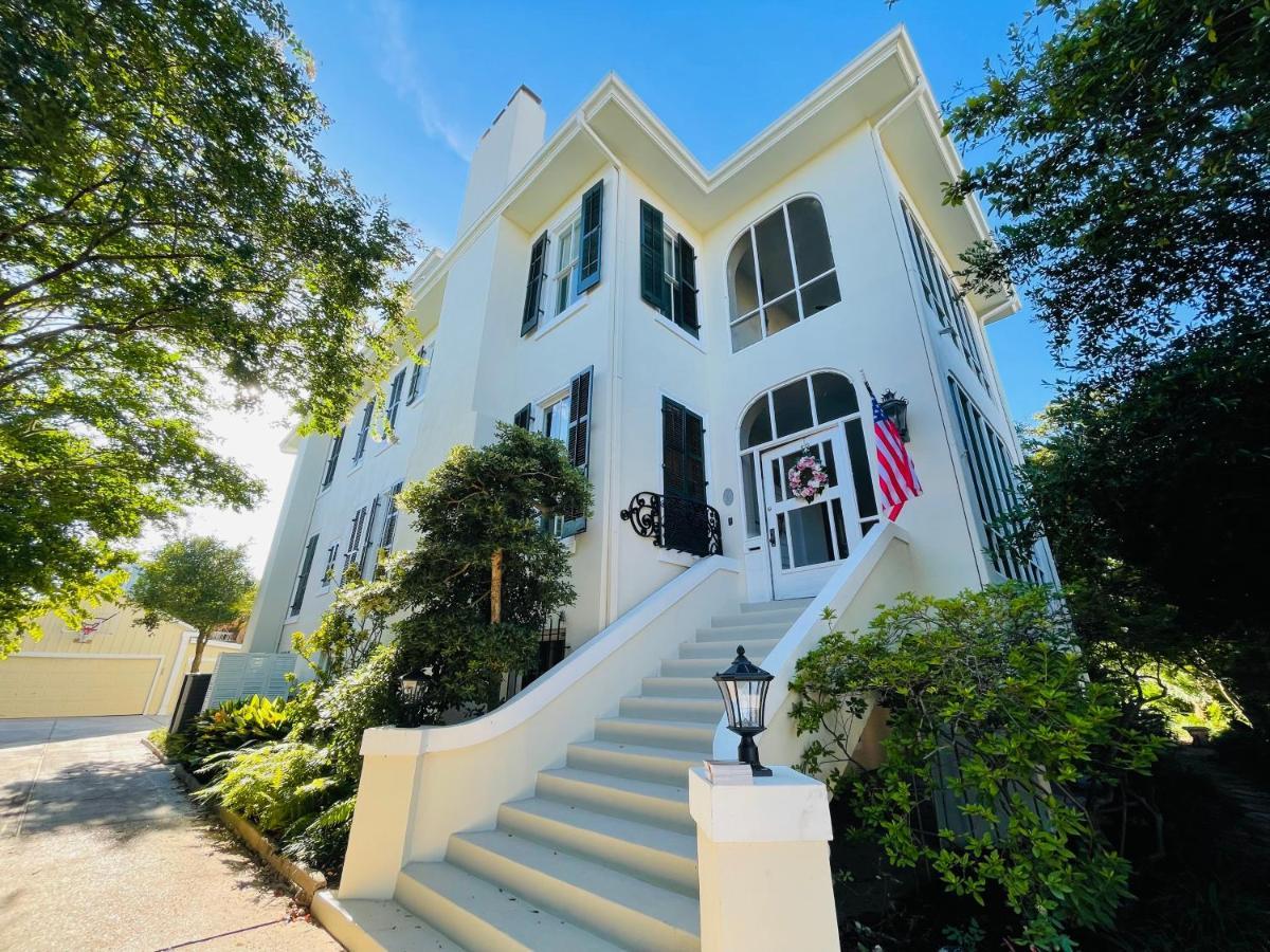 Virginia Point Inn Galveston Bagian luar foto